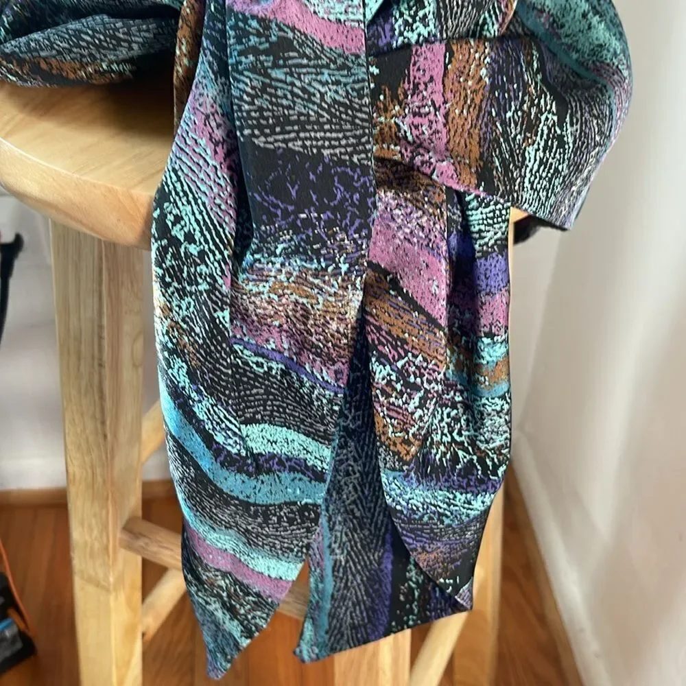 Multicolor Unbranded Triangular Shape Abstract Scarf - Picture 2 of 4